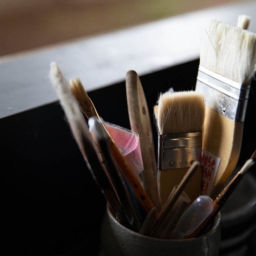 Artist brushes come in many shapes and sizes to help you realize your painterly vision.