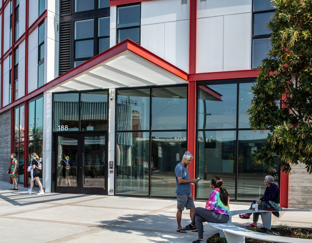 Exterior view of the entrance to Founders Hall on CCA's San Francisco campus.